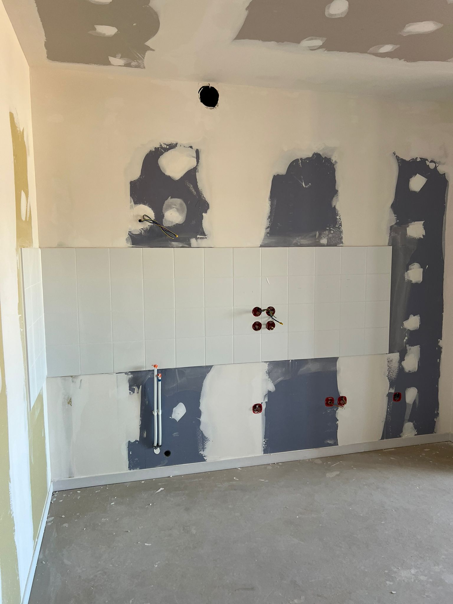 Préparation des supports avant travaux de finition