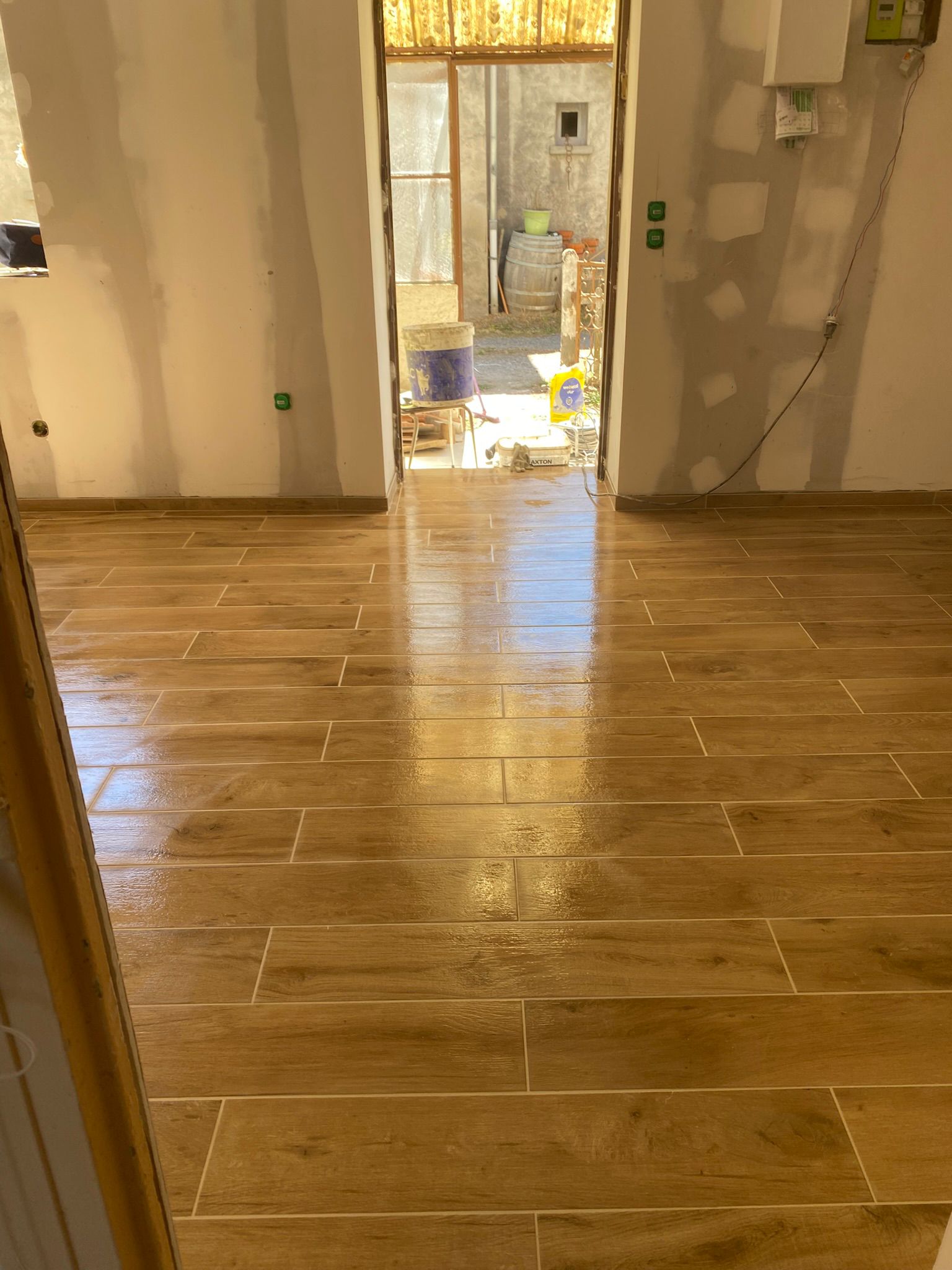Sol clipsable avec finition uniforme